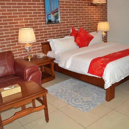 Grand Hotel Aeroport, Douala Exteriér fotografie